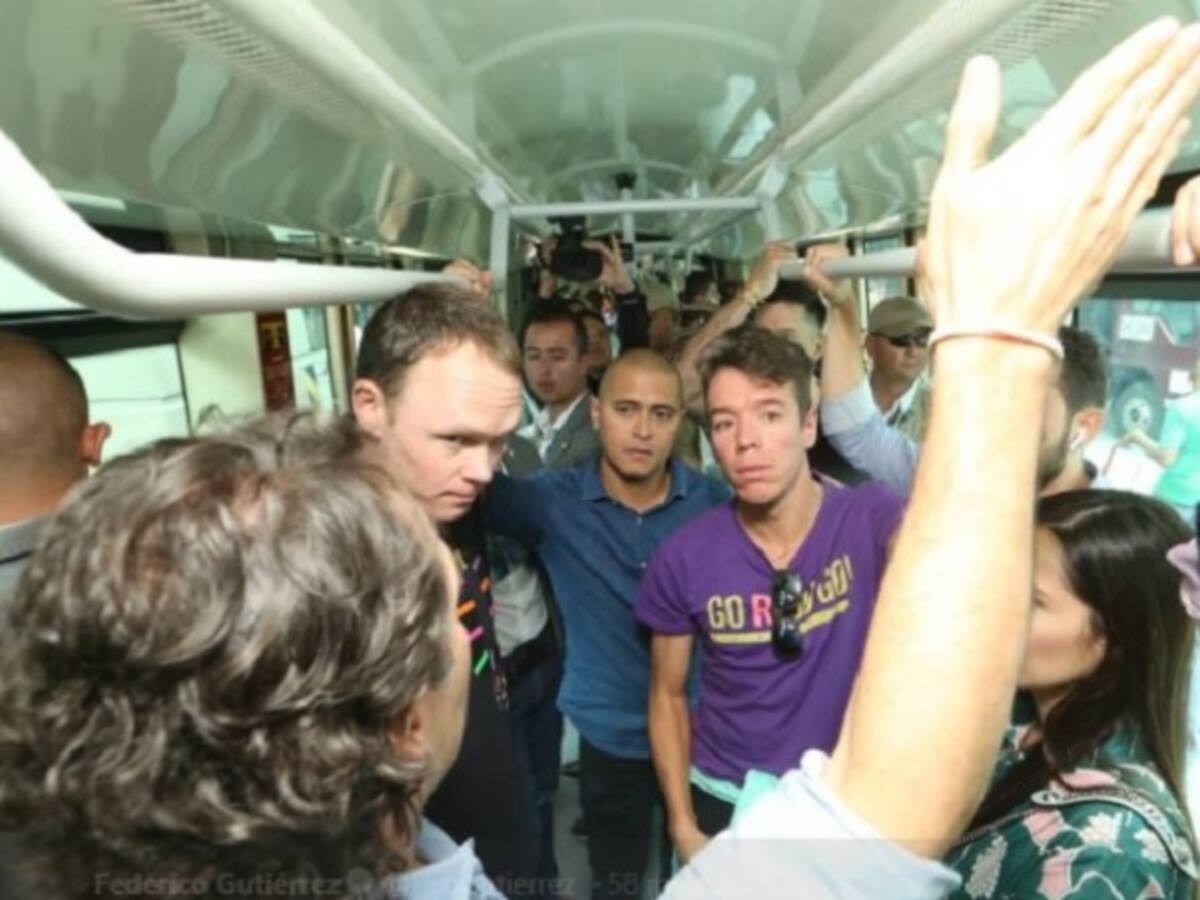 Froome y Rigo montaron en el Metrocable de Medellín