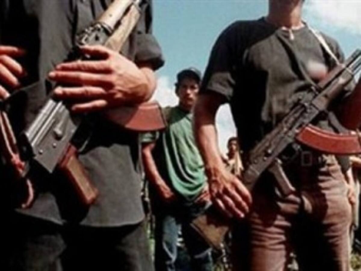Exguerrilleros del M19, Farc y ELN tendrían que comenzar a reparar a sus víctimas