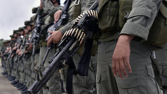 El Ejército Nacional confirmó que un soldado resultó herido con un impacto de su arma de dotación. Foto: Getty Images
