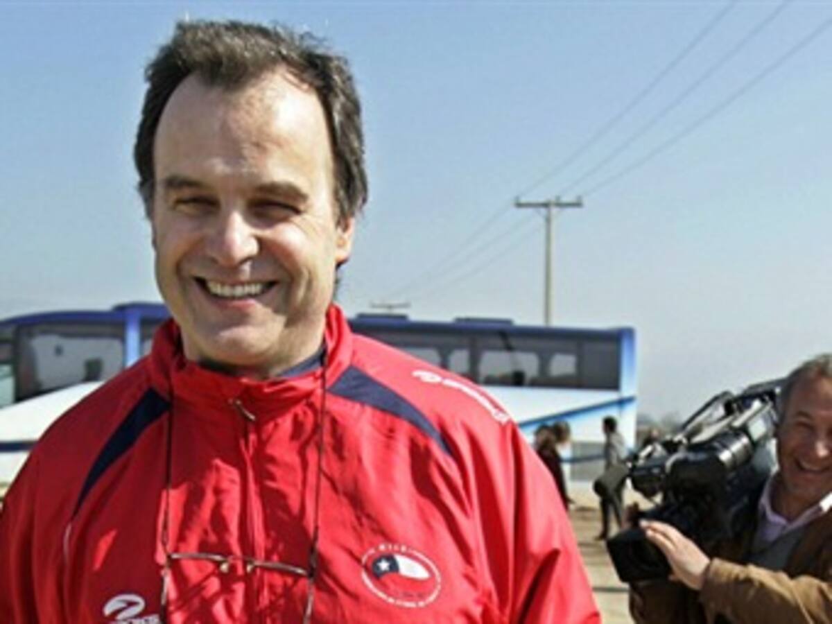 Bielsa negocia su continuidad en la Selección de Chile