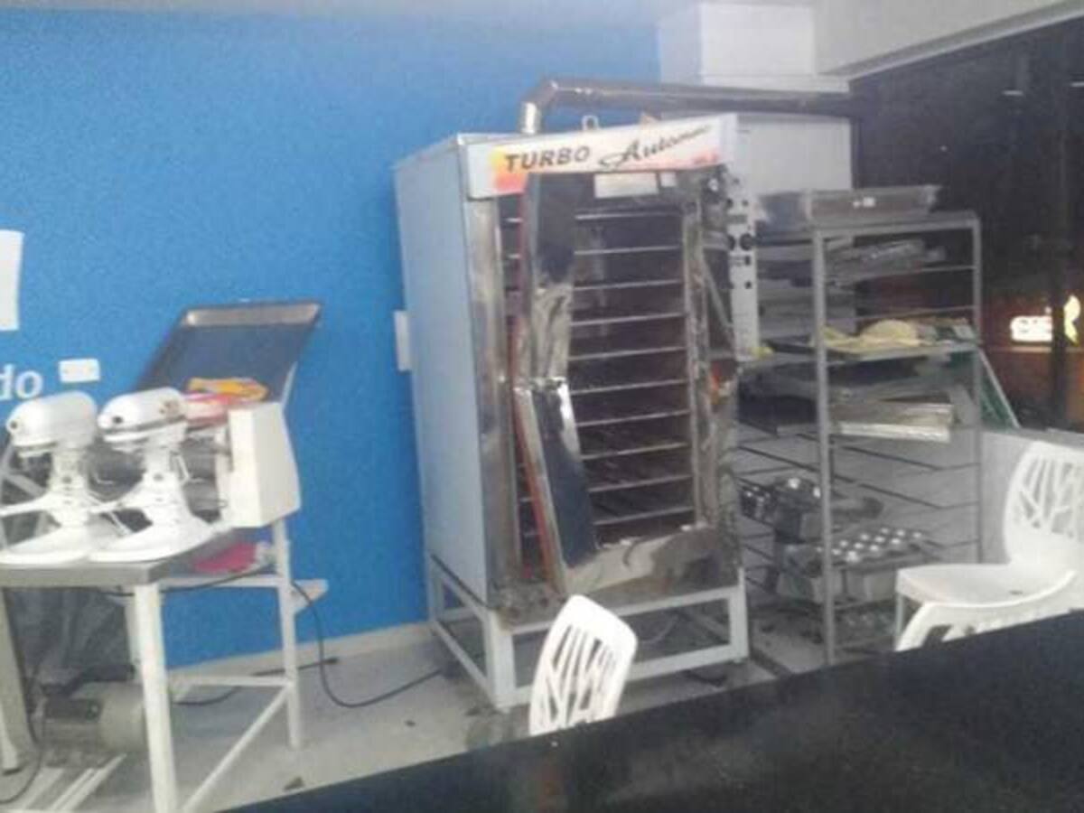 Dos personas lesionadas dejó una explosión de un horno en Confa de la 50