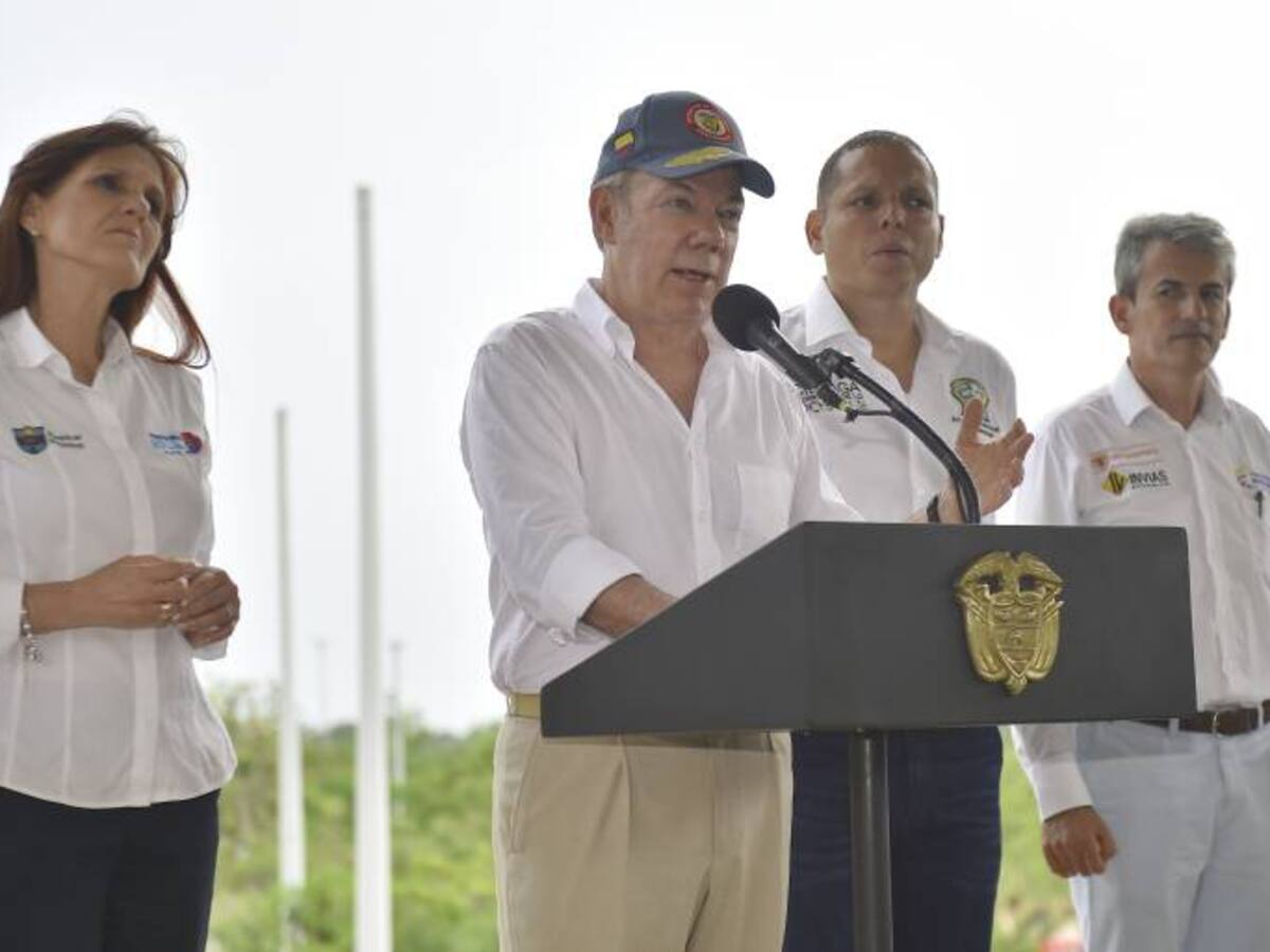 “Ojalá que el próximo presidente una al país”: Santos