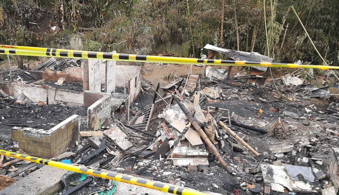 Zona afectada por incendio en Travesuras sector La Churria