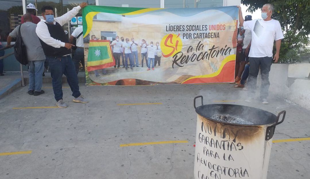 Voceros del comité Líderes Unidos por Cartagena decidió no presentar las firmas por presunta falta de garantías de la Registraduría