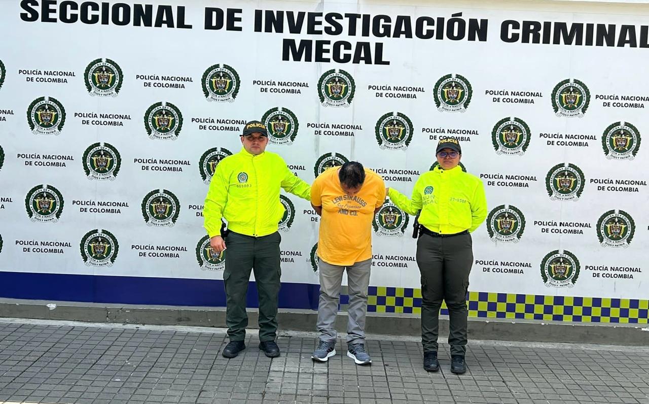A través de cámaras de seguridad quedo evidenciado el accionar de alias "Mechas"