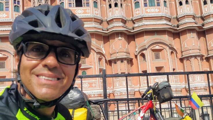 “Ni con policía encontrábamos un lugar donde dormir": colombiano en India