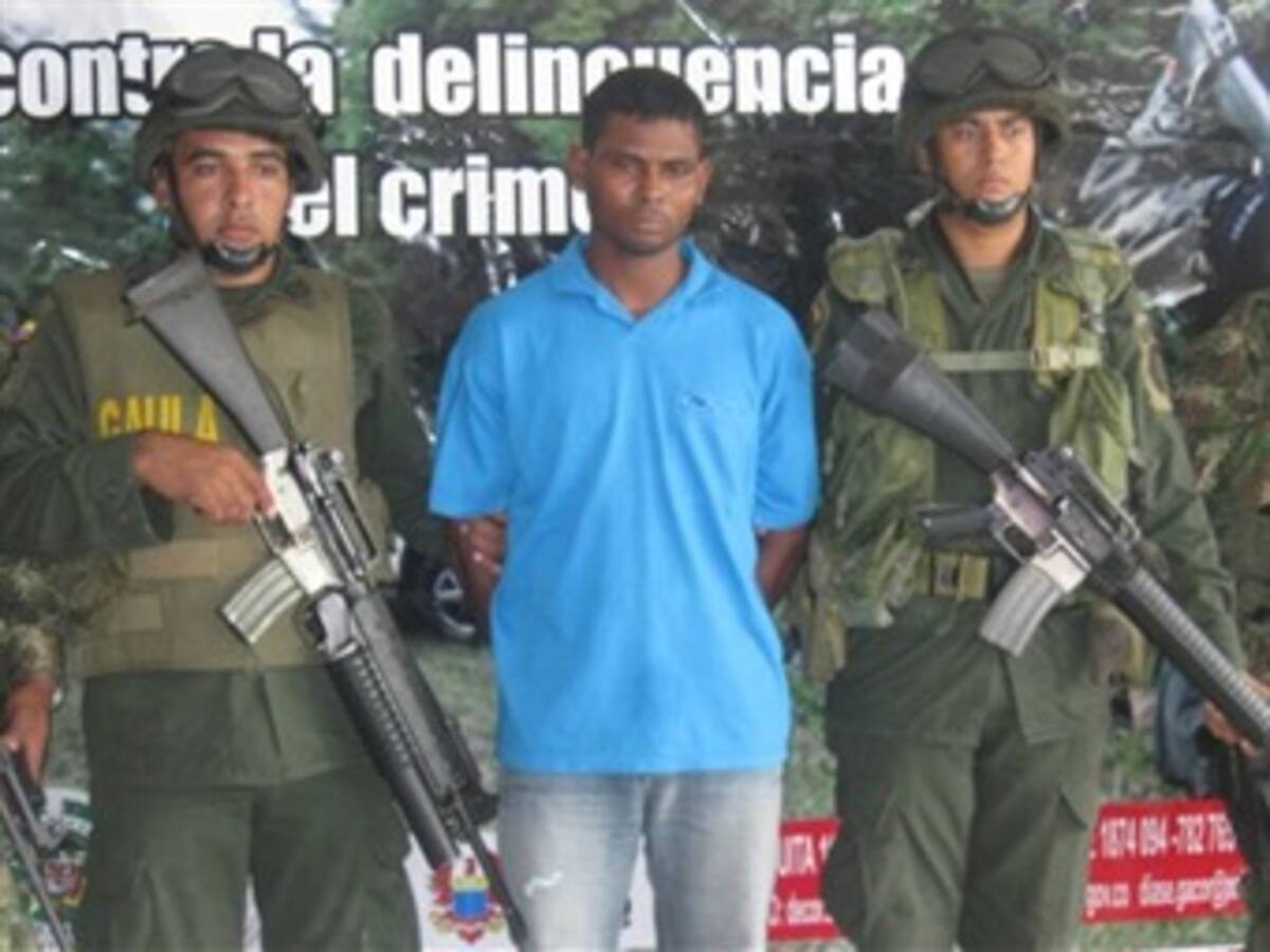 Capturan a alias Guacharaco cabecilla de la banda criminal "Águilas negras"
