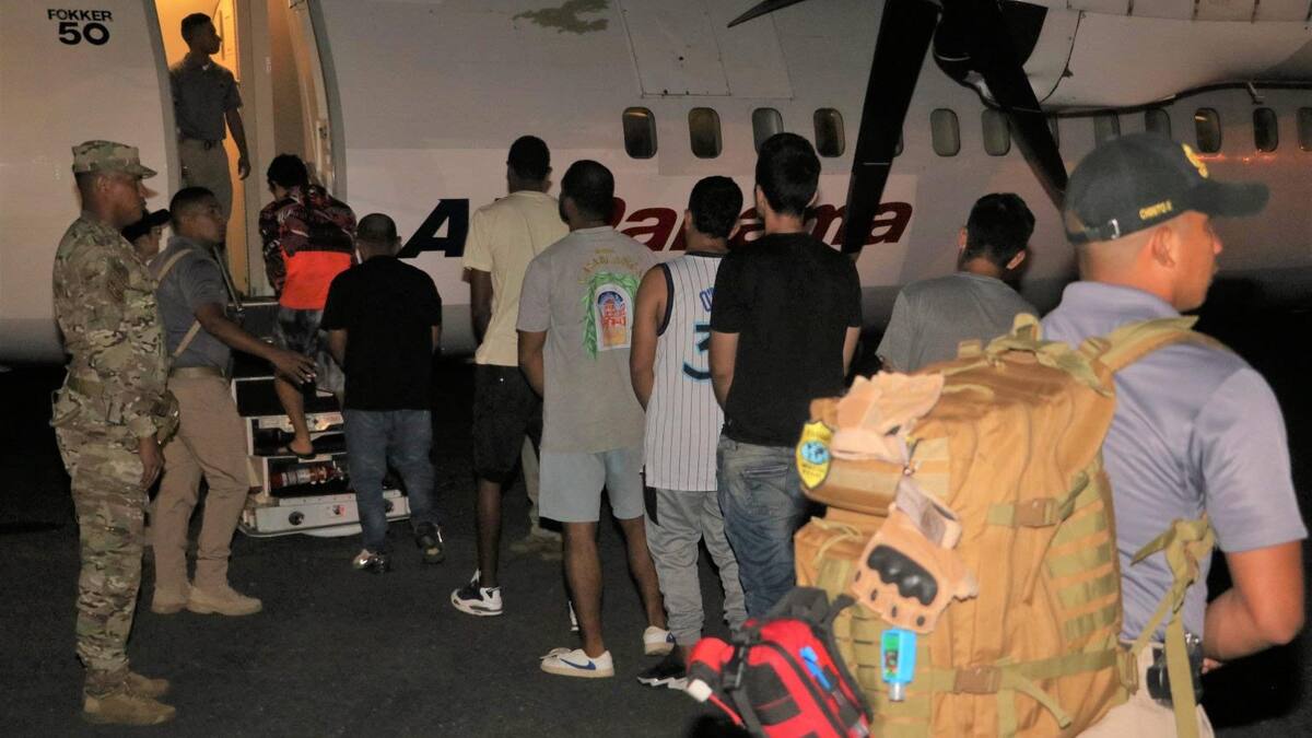 Panamá deportó a 43 colombianos hacia Medellín, algunos con antecedentes criminales