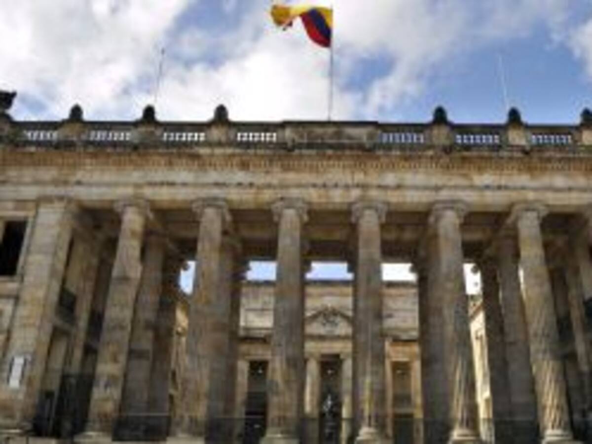 Radican proyecto que busca garantizar la paridad de género en corporaciones públicas