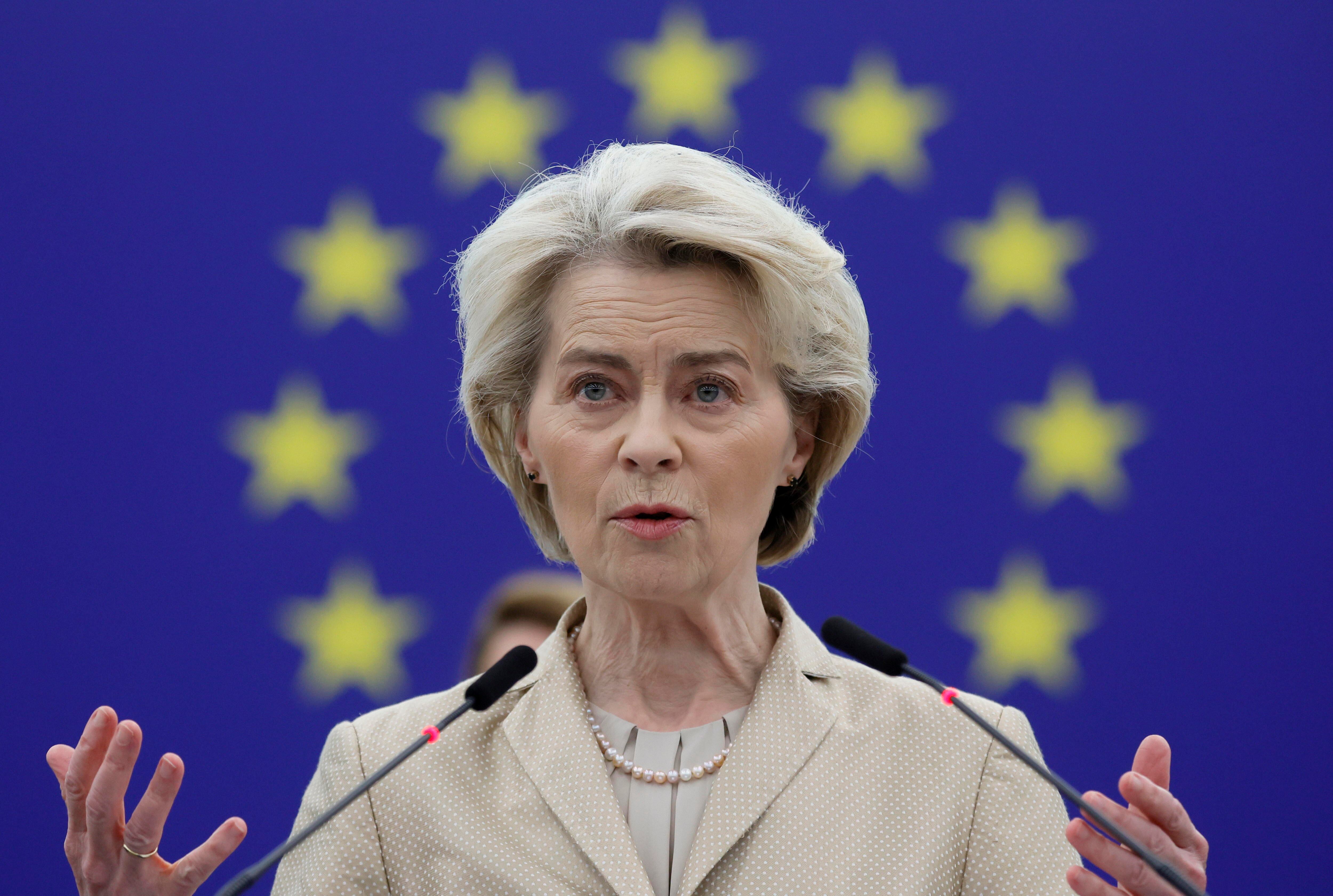 Estrasburgo (Francia)- La Presidenta de la Comisión Europea, Ursula von der Leyen, durante el debate sobre Seguridad y Defensa Europeas en el Parlamento Europeo en Estrasburgo, Francia.- EFE/RONALD WITTEK