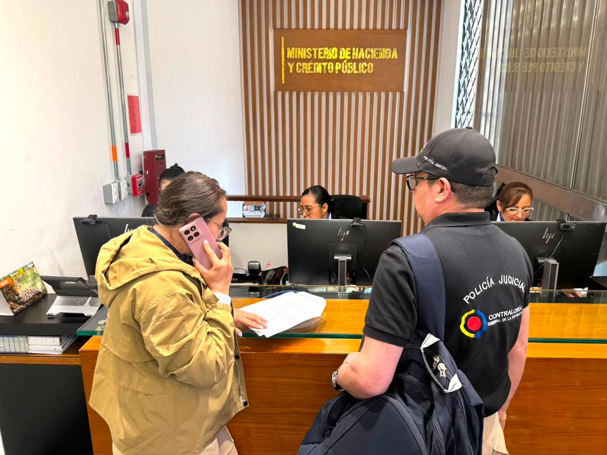 Contraloría hizo inspección en Ministerio de Hacienda por alta contratación tras ley de garantías