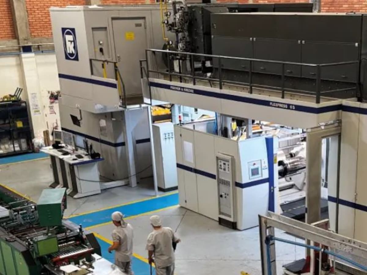 Empresa santandereana de plásticos sube y ajusta precios por crisis petrolera global