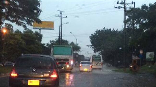 Cali, sin energía en algunos barrios. Foto: Colprensa