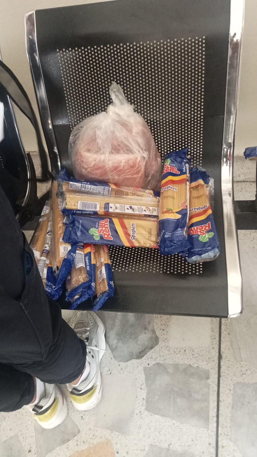 El operador del Programa de Alimentación Escolar (PAE) encontró alimentos en posesión indebida de algunas ecónomas.