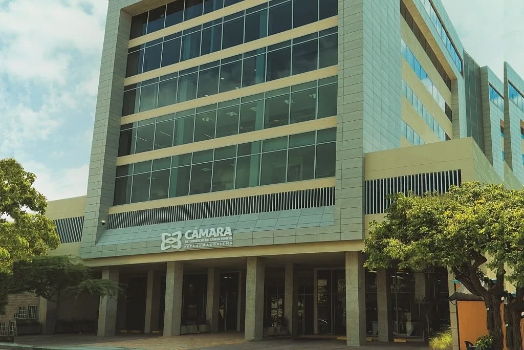 Las 100 empresas más grandes del Magdalena generaron $14,87 billones en ingresos durante 2025. Foto: Cámara de Comercio