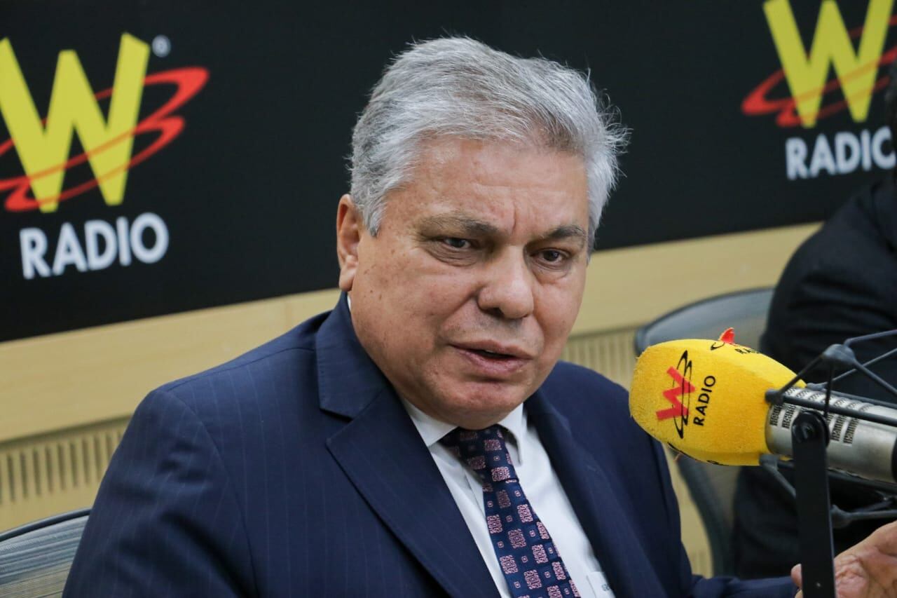 Gilberto Rondón, presidente del Fondo Nacional de Ahorro. Foto:  W Radio.