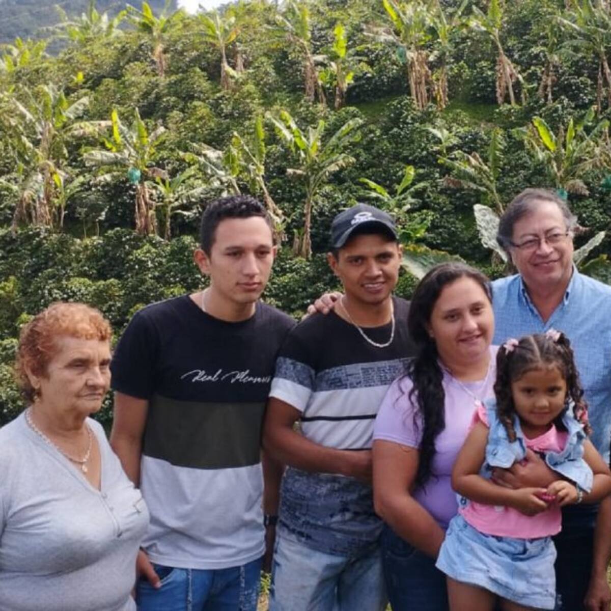 Rigoberto López representa a los caficultores en la posesión presidencial