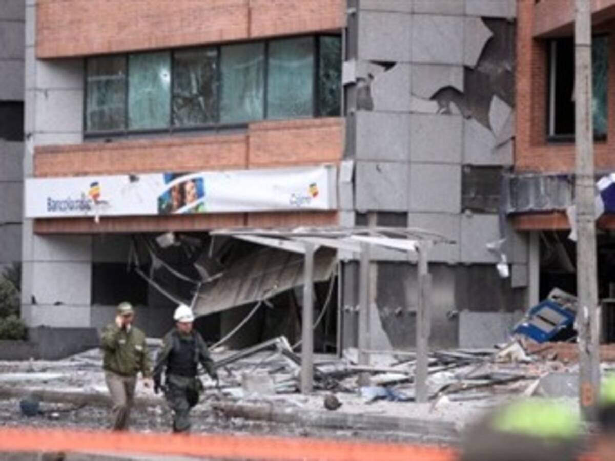Bajo máxima protección de la Fiscalía quedó falsificador de placas del carrobomba