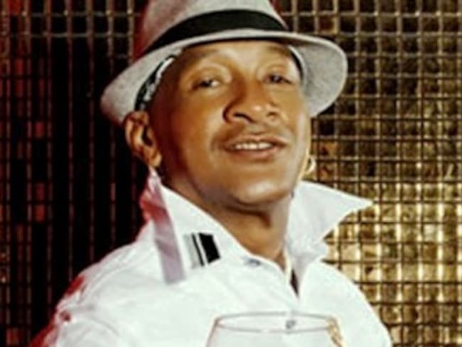 Se recupera cantante Javier Vásquez luego de sufrir un infarto