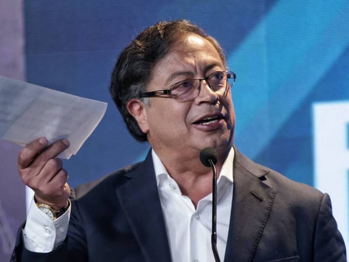 Las primeras pullas de Gustavo Petro a su oponente Rodolfo Hernández