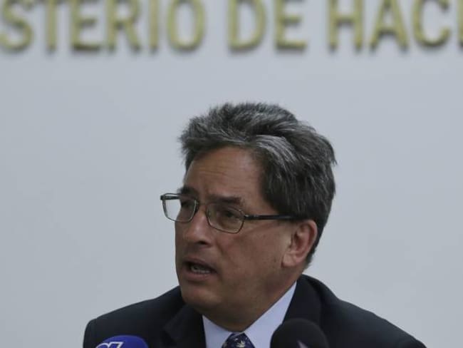 Ministro de Hacienda, Alberto Carrasquilla.