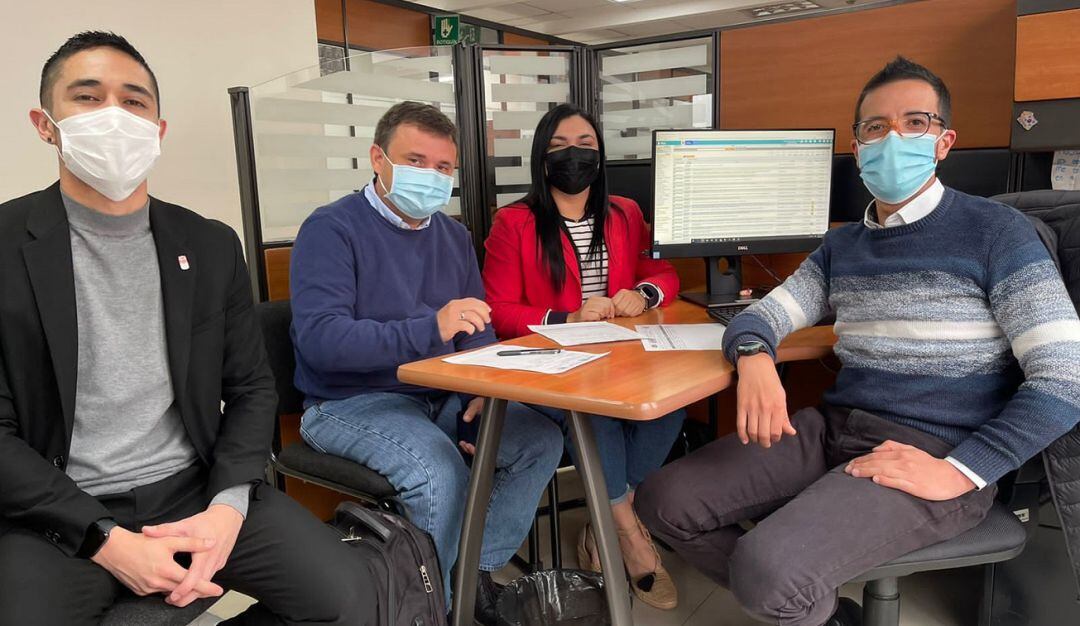 Esta visita también sirvió para gestionar recursos que permitan reactivar la fase II de los hospitales entre ellos los de Nelson Mandela y Los Cerros