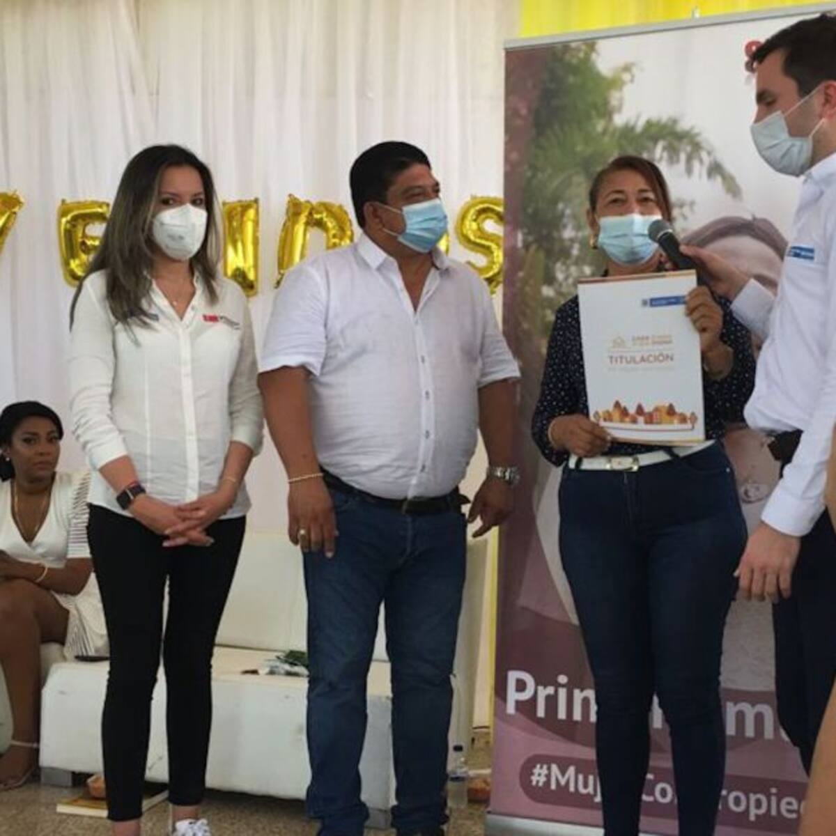 1.250 familias se convirtieron en legalmente propietarias de su vivienda