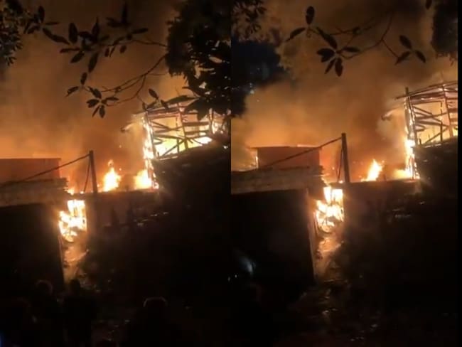 Voraz incendio destruyó más de 50 viviendas en el occidente de Bucaramanga