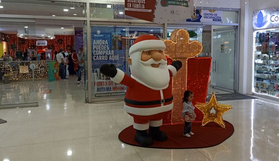 Papá Noel en Centro Comercial de Armenia