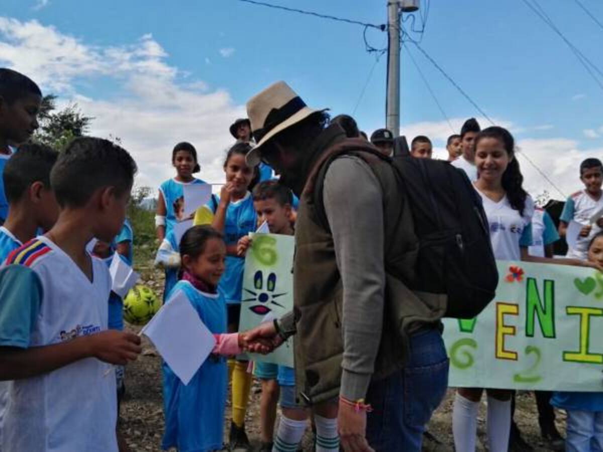 Farc y Gobierno entregan zonas libres de minas en El Orejón Antioquia