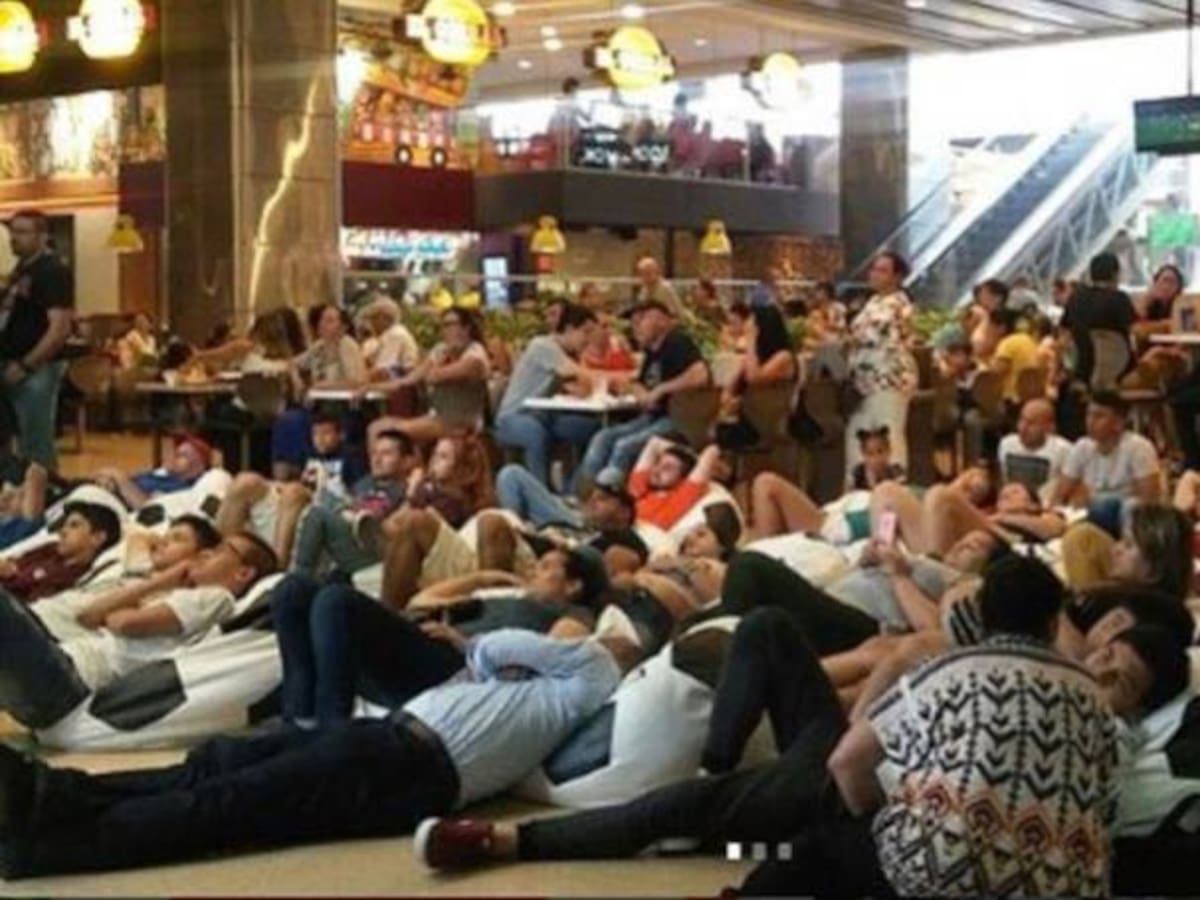 Optimistas hinchas de la Selección Colombia en Ibagué