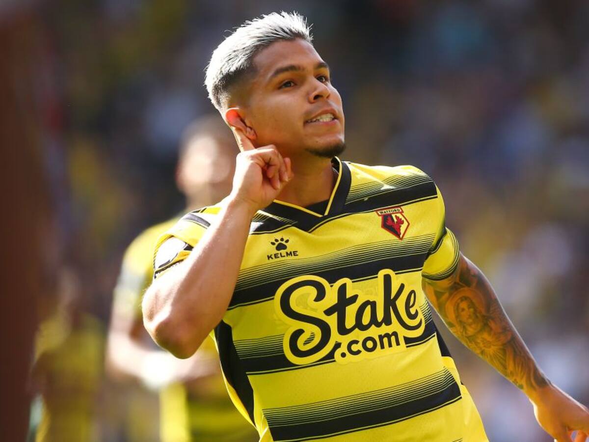 ¡Sáquelo, 'Dibu'! Golazo del 'Cucho' Hernández en primer minuto en Premier