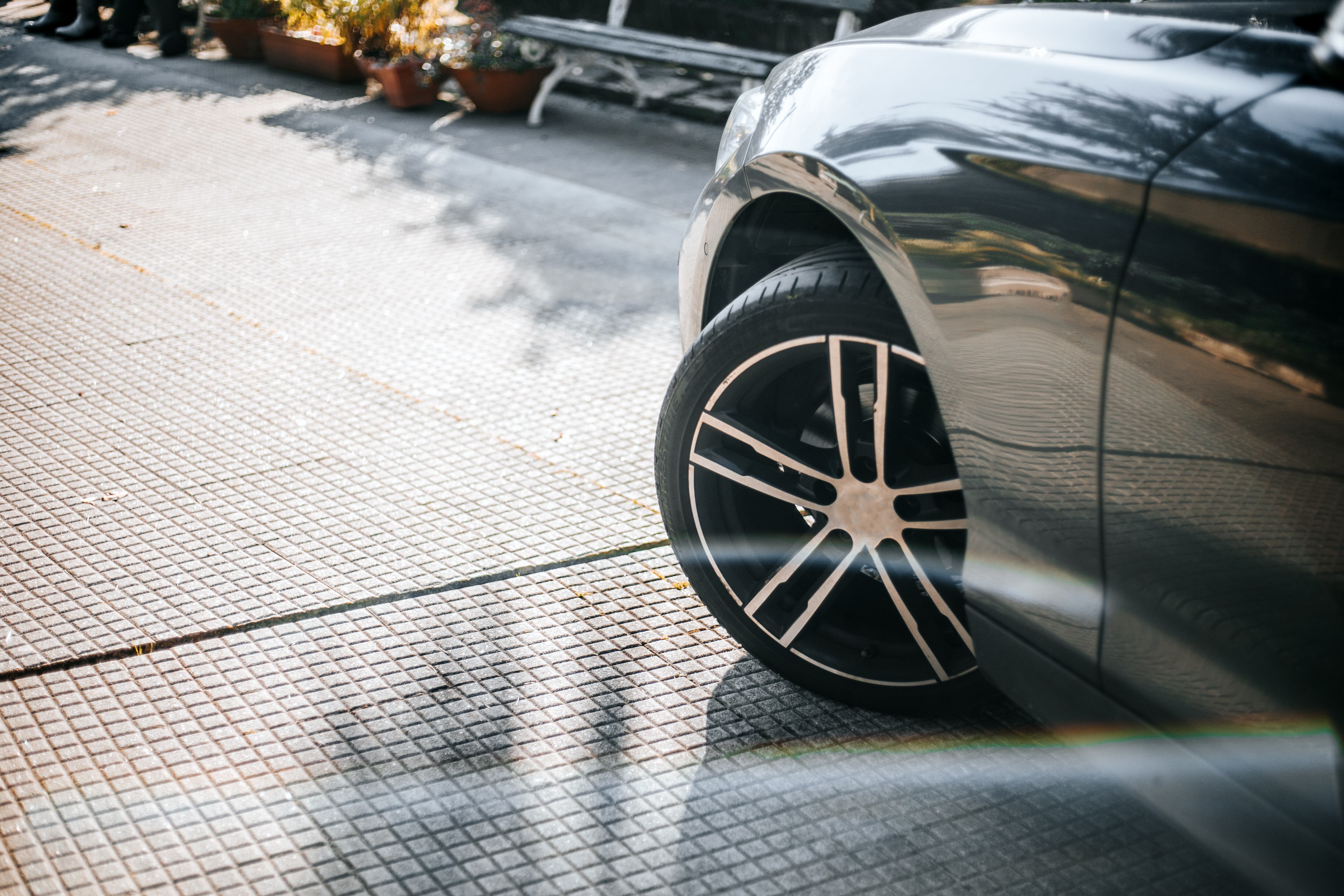 Vehículo estacionado - Getty Images