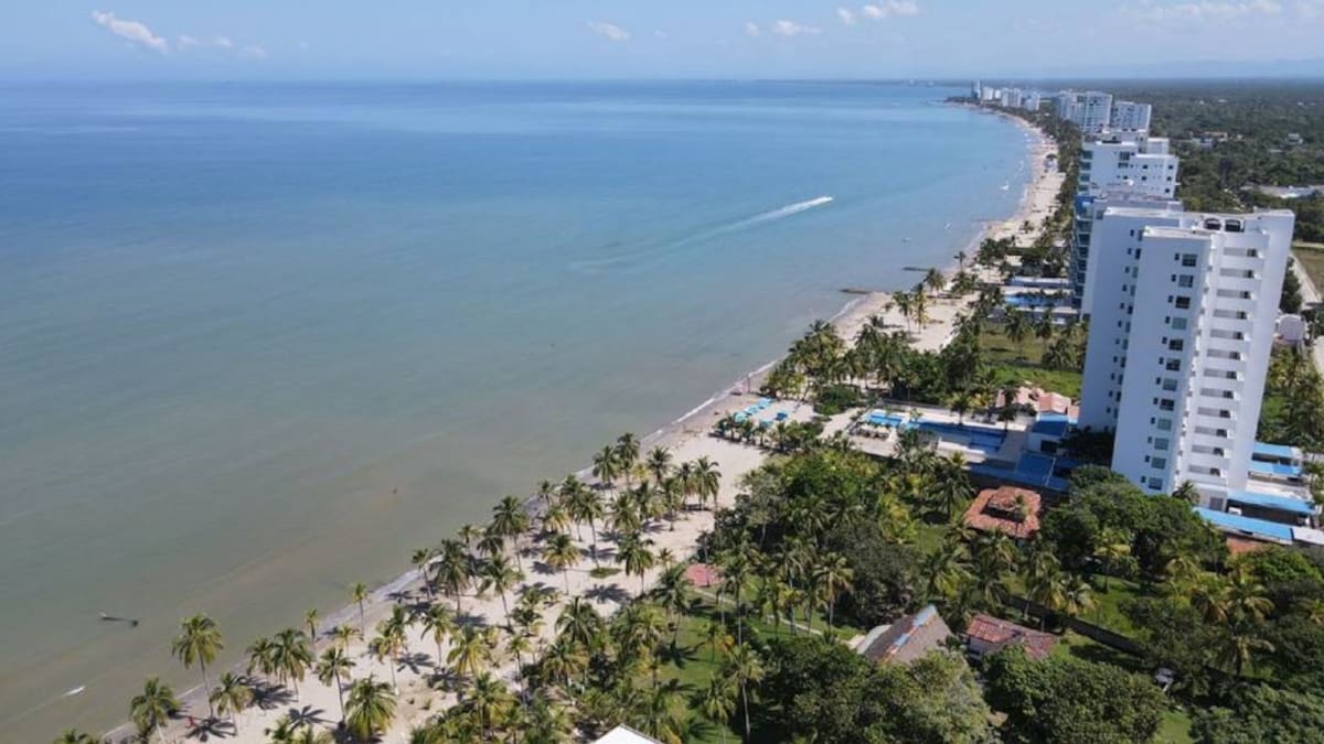 “No hay alerta por el retiro temporal de la línea de costa en Coveñas, Sucre”: Dimar