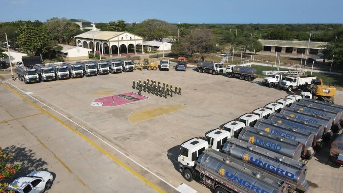Polémicos carrotanques siguen abandonados en batallones de La Guajira