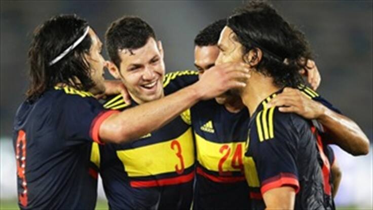 ¿El uniforme azul de la selección no tiene nada que ver con Colombia?
