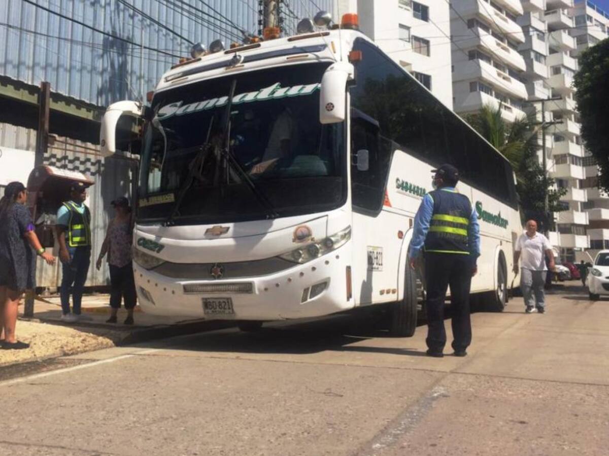 Prohíben ingreso de buses de turismo a zona turística e isla de Barú