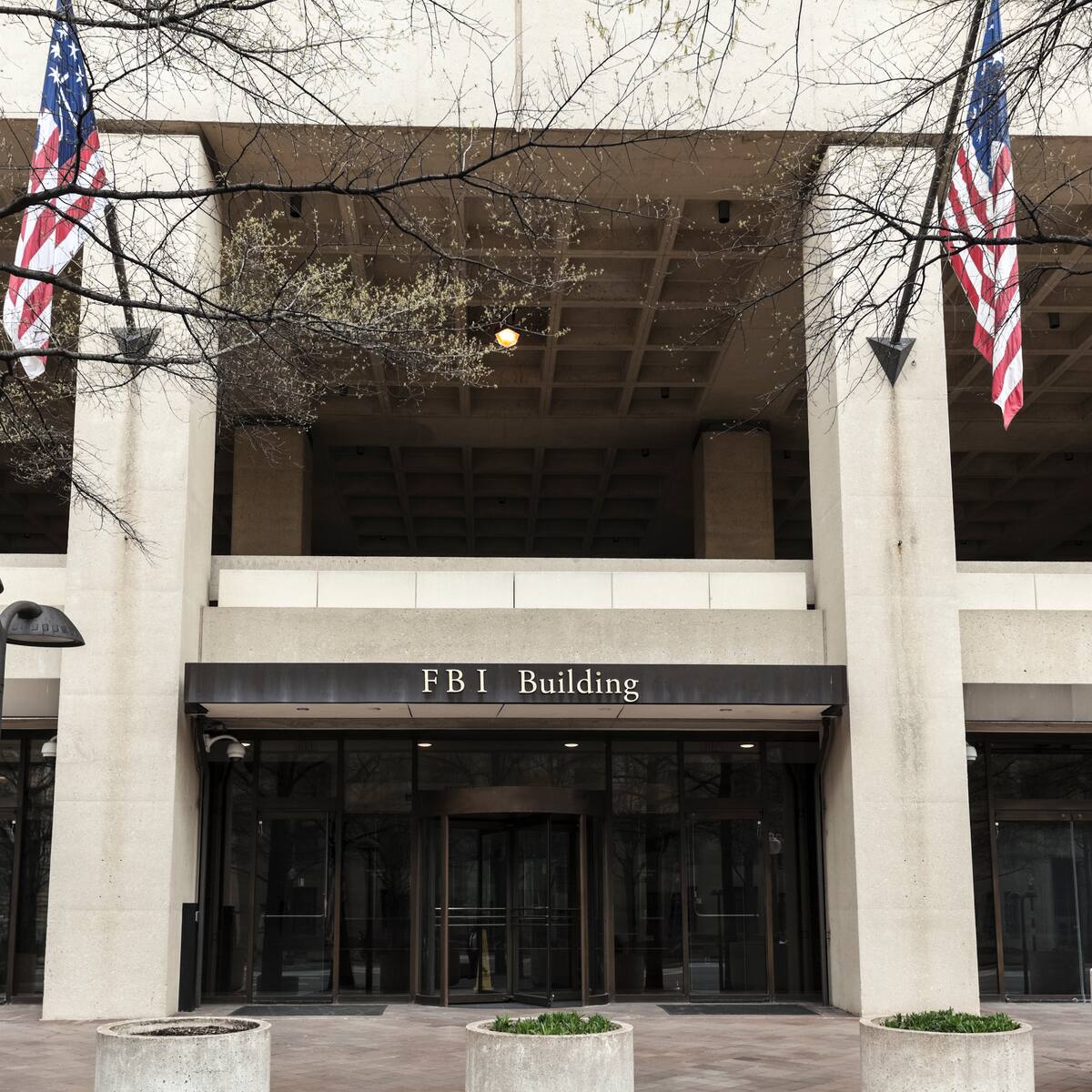 Cuestionan nuevamente al FBI por irregularidades en su labor de inteligencia en EE.UU.