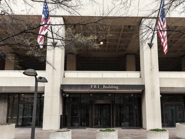 Cuestionan nuevamente al FBI por irregularidades en su labor de inteligencia en EE.UU.