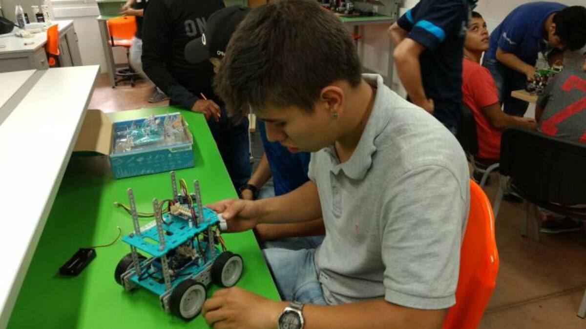 Las instituciones de educación superior de Medellín estarán en Semana de la Robótica