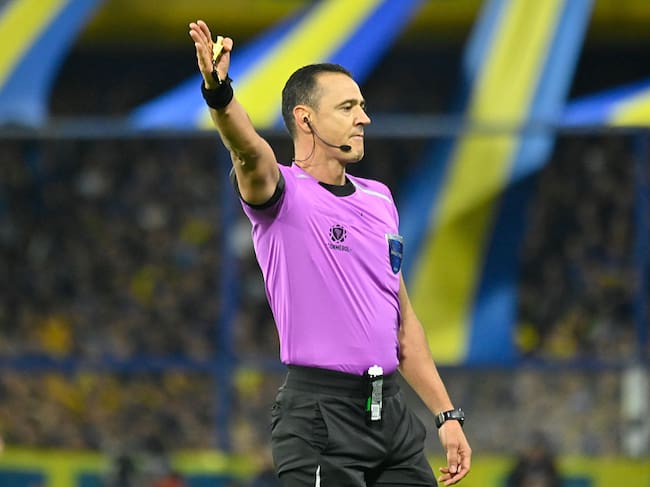 Molestia en Argentina: Wilmar Roldán dirigirá el Boca Juniors vs O´Higgins de Copa Sudamericana. (Photo by Juan Manuel Baez/NurPhoto via Getty Images)