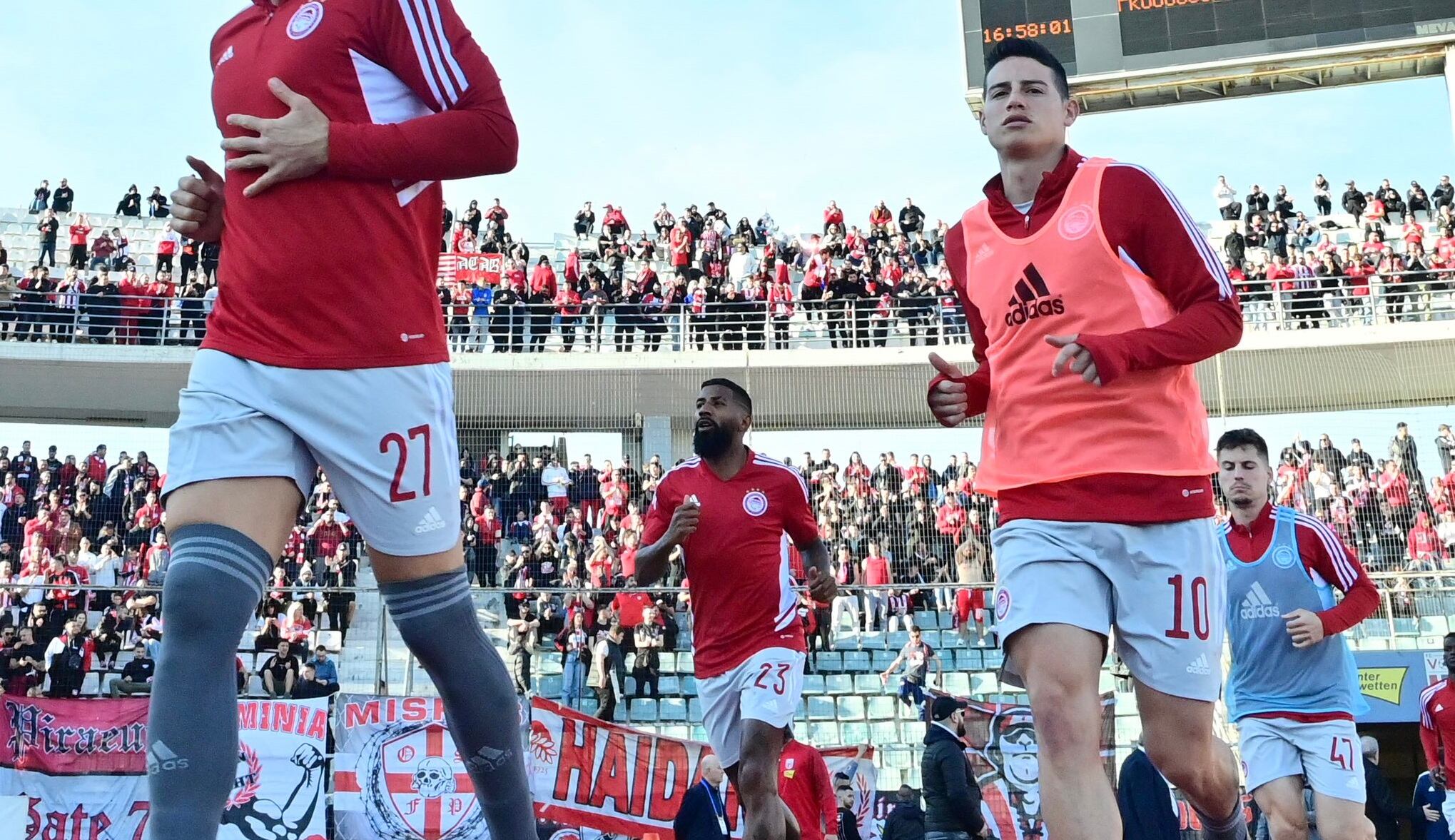 James Rodríguez, volante del Olympiacos / @olympiacosfc