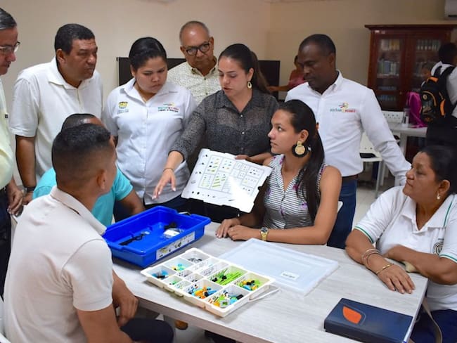 Entregaron material didáctico y pedagógico a colegios del Carmen de Bolívar