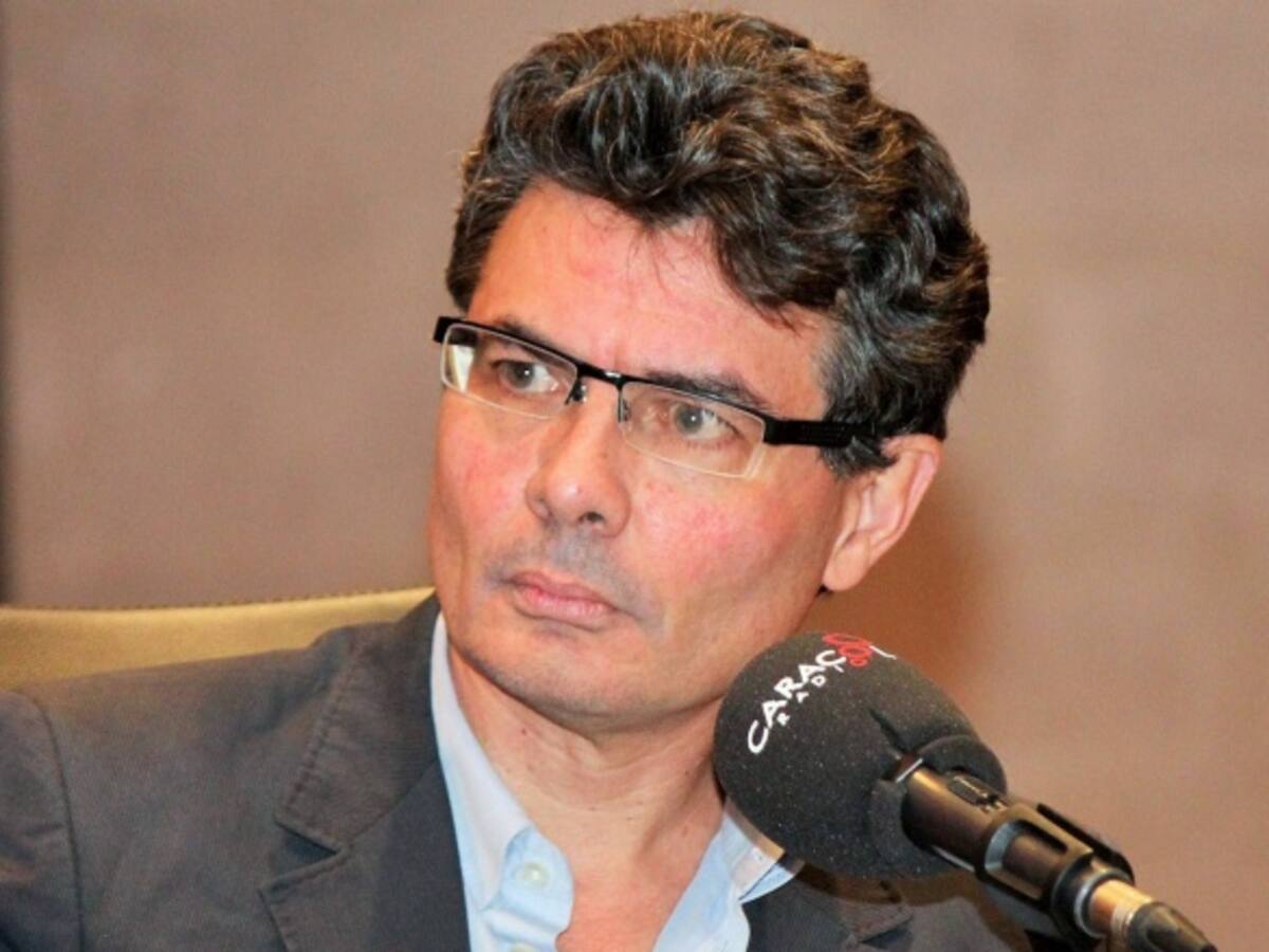 Exigen a MinSalud denunciar congresistas involucrados en caso Saludcoop