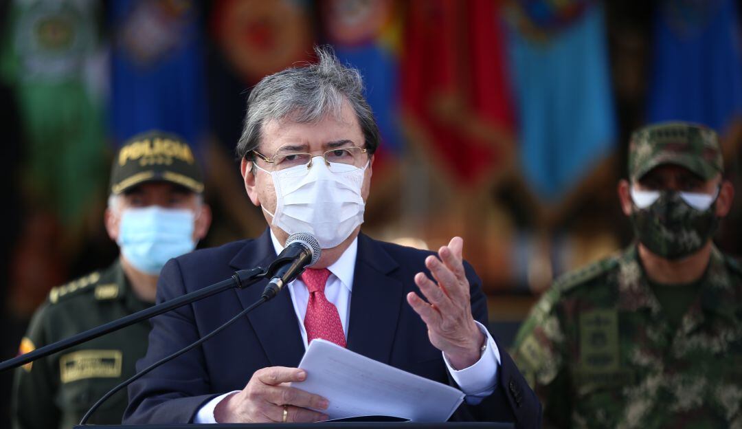 Bogotá, 24 de agosto de 2020. Rueda de prensa del Ministro de Defensa, Carlos Holmes Trujillo, sobre la situación de orden público en el país, que vincula las masacres ocurridas en los últimos días. (Colprensa - Álvaro Tavera)