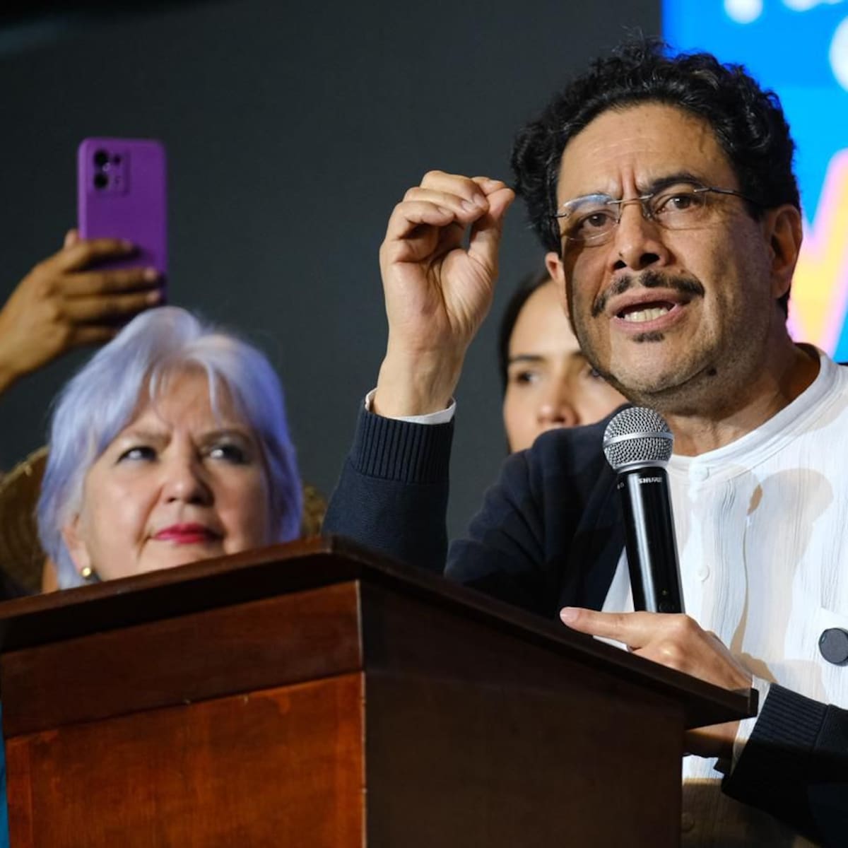 Encuesta CNC: Cepeda lidera intención de voto y se proyecta alta participación en la Gran Consulta