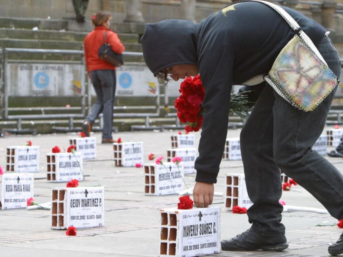 Piden a la JEP abrir macrocaso sobre la desaparición forzada en Colombia