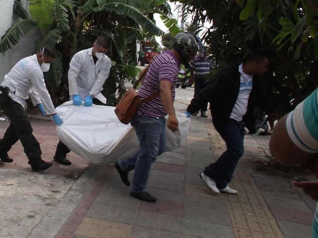 Investigan presunta negligencia en caso de cadáver abandonado en Cartagena