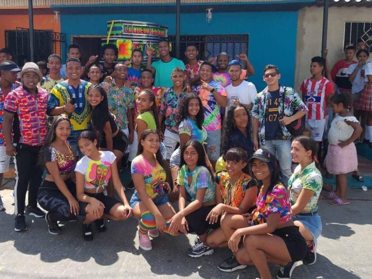 Unos zapatos para que Los Latinos bailen en el Carnaval de Barranquilla