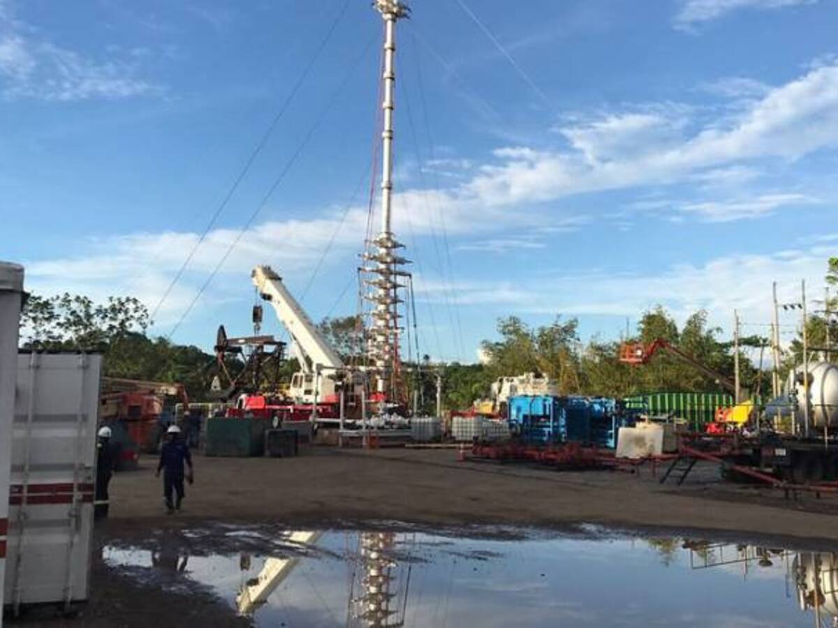 Producción de petróleo en marzo subió un 6.5%